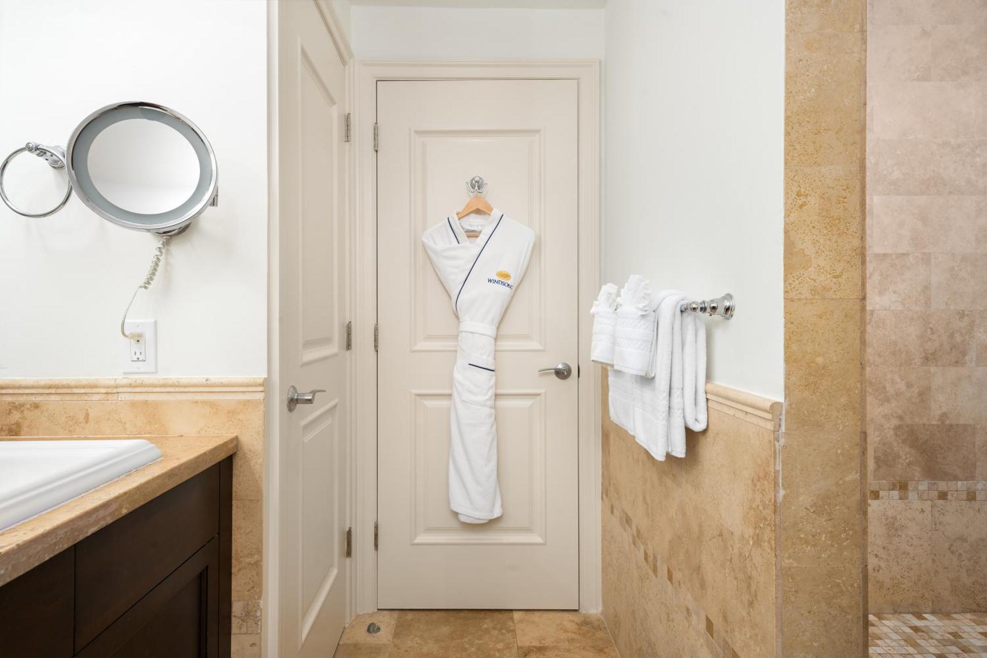 วินด์ซอง รีสอร์ต Hotel เกรซเบย์ ภายนอก รูปภาพ